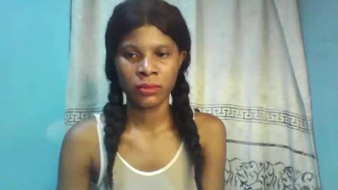 Snapshot of luckymadequeen chatting on 01-05-25, 10:50 Gloria online show from 01-05-25, 10:50