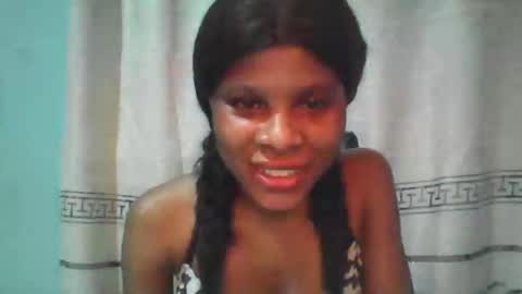 Snapshot of luckymadequeen chatting on 02-04-25, 07:11 Gloria online show from 02-04-25, 07:11