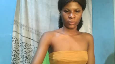 Snapshot of luckymadequeen chatting on 05-03-26, 10:49 Gloria online show from 05-03-26, 10:49