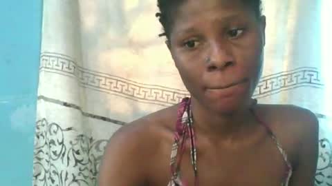 Snapshot of luckymadequeen chatting on 05-27-26, 01:08 Gloria online show from 05-27-26, 01:08