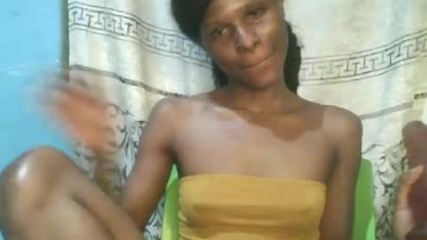 Snapshot of luckymadequeen chatting on 05-30-26, 10:18 Gloria online show from 05-30-26, 10:18