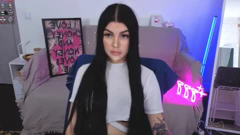 Snapshot of luckyrebel_ chatting on 10-23-25, 01:10 Monika online show from 10-23-25, 01:10