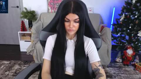 Monika online show from 12-18-25, 02:01