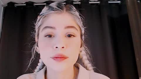 luckysapphire777 online show from 09-21-25, 09:44