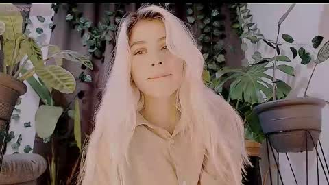 luckysapphire777 online show from 10-26-25, 12:22