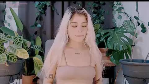 luckysapphire777 online show from 10-31-25, 08:26