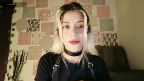 luckysapphire777 online show from 06-15-26, 01:24