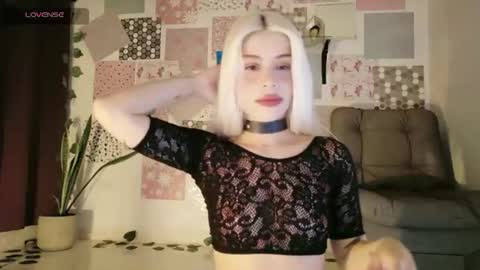 luckysapphire777 online show from 07-24-26, 11:19