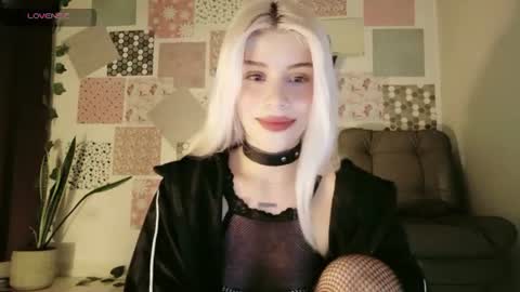 luckysapphire777 online show from 07-27-26, 12:12