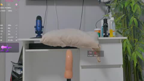 Alice online show from 11-10-25, 08:08