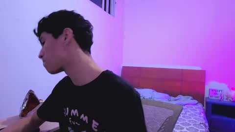 Lu Independent Model online show from 04-25-26, 04:48