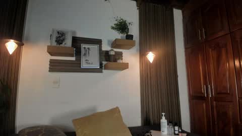 Lucy online show from 04-19-26, 02:55