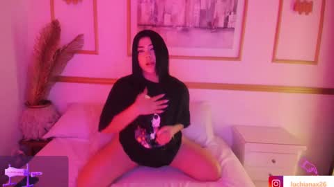 lucy online show from 03-06-25, 08:41