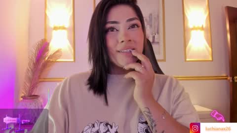 lucy online show from 03-11-25, 05:27