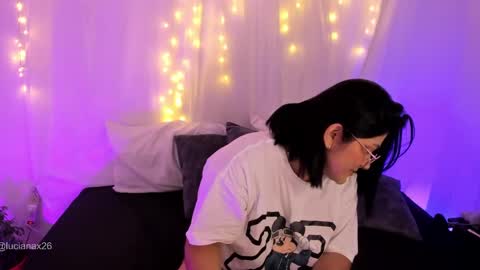 lucy online show from 10-09-25, 03:04