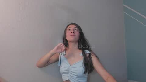 Lucy Herrera online show from 04-26-26, 11:13