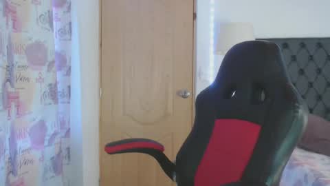 lucy online show from 01-05-25, 09:36