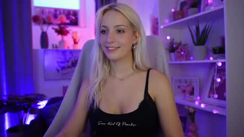 Cutie Lucy online show from 07-28-26, 06:07