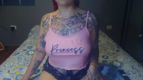 Lucia online show from 06-10-26, 10:52