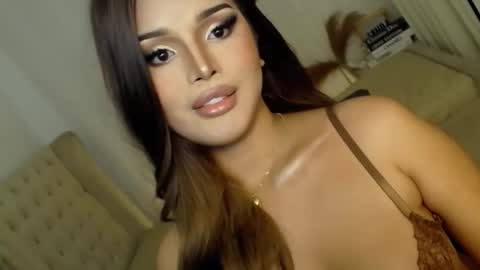 Snapshot of lucy_heartfiliaxxx chatting on 11-26-25, 04:24 MONA online show from 11-26-25, 04:24