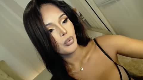 Snapshot of lucy_heartfiliaxxx chatting on 02-27-26, 02:50 MONA online show from 02-27-26, 02:50