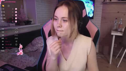 Lucy online show from 12-21-25, 09:22