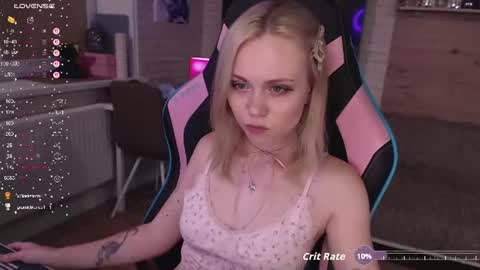 Lucy online show from 08-04-26, 08:33