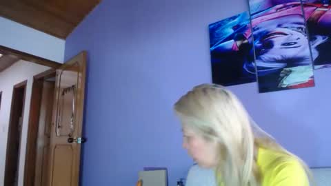  SleepyAbuela online show from 03-17-26, 01:03