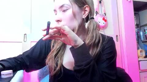 Snapshot of lucy_s3x chatting on 10-25-25, 02:30 Lulu online show from 10-25-25, 02:30