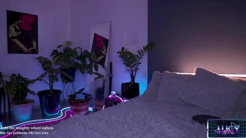 Lucy Alien  online show from 11-27-25, 03:58