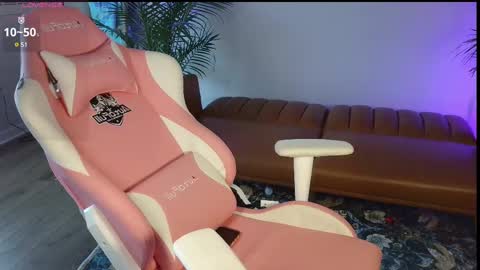 lucydelrey57 online show from 03-09-25, 08:10