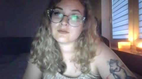 lucyflirt online show from 07-07-26, 06:45