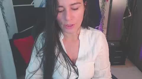Snapshot of lucyli_ chatting on 05-02-26, 02:44 LUCY online show from 05-02-26, 02:44