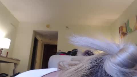 Snapshot of lucyloveslookers78240 chatting on 12-25-24, 03:06 Lucy Loves Lookers online show from 12-25-24, 03:06