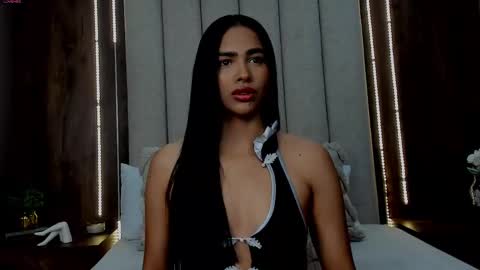 Snapshot of lucysalvatore chatting on 03-06-25, 02:29 Lucy online show from 03-06-25, 02:29