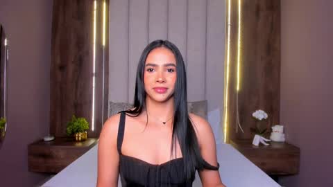 Snapshot of lucysalvatore chatting on 09-17-25, 03:57 Lucy online show from 09-17-25, 03:57