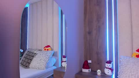 Lucy online show from 12-16-25, 06:46