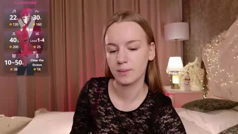 Snapshot of lucyshaw chatting on 11-06-25, 08:26 Lucy online show from 11-06-25, 08:26