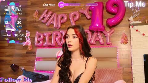 Snapshot of lucywilow chatting on 01-21-25, 07:58 LucyWillow online show from 01-21-25, 07:58