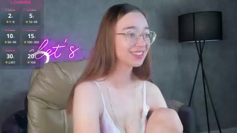 Snapshot of lucyy_green chatting on 07-29-26, 12:53 Lucy online show from 07-29-26, 12:53
