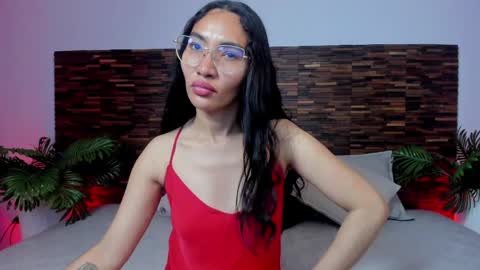 Snapshot of lucyy_liiu chatting on 05-16-26, 07:34 Lucy Liiu online show from 05-16-26, 07:34
