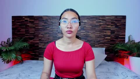 Snapshot of lucyy_liiu chatting on 05-30-26, 09:23 Lucy Liiu online show from 05-30-26, 09:23