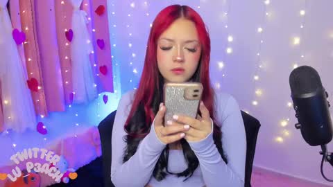 Snapshot of lucyy_peach chatting on 03-09-25, 11:35 LUCYY FROM HOME online show from 03-09-25, 11:35