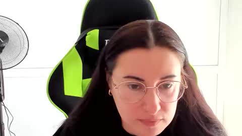 Lucy online show from 06-11-26, 07:28