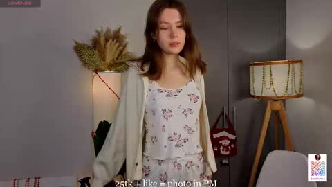 Asya online show from 01-18-26, 07:06