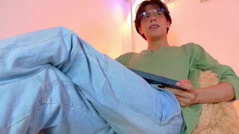 Lui online show from 04-02-26, 03:15