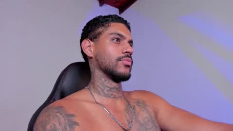 Luigi Vitale online show from 11-19-25, 02:06