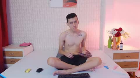 Snapshot of luigimarchetti chatting on 11-09-25, 08:07 luigimarchetti online show from 11-09-25, 08:07