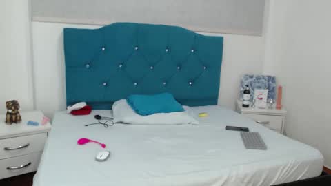 Snapshot of luigimarchetti chatting on 12-17-25, 08:04 luigimarchetti online show from 12-17-25, 08:04