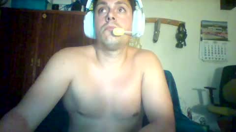 Snapshot of luis2423 chatting on 07-20-26, 06:54 A slave to the mistress.. un esclavo para las amas dominantes. online show from 07-20-26, 06:54